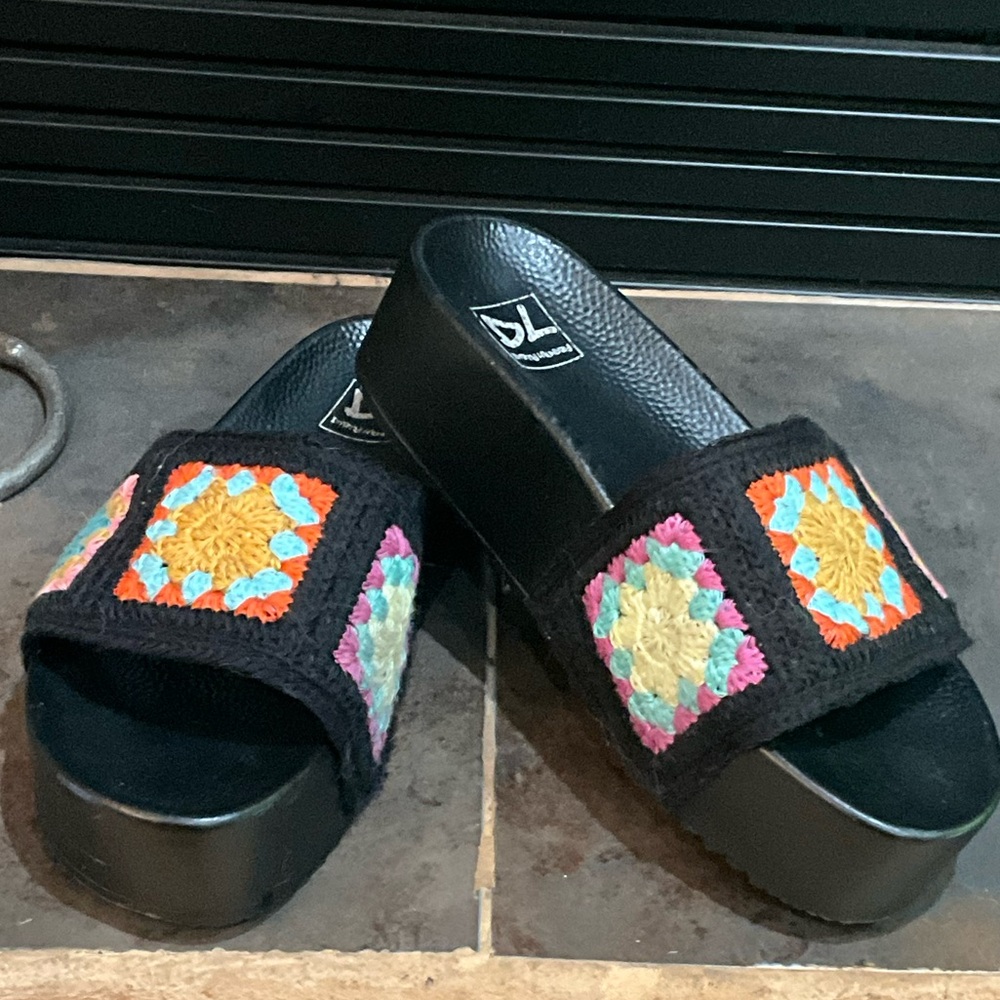 Women's Black and Multicolor Slide Sandals - Picture 6 of 6
